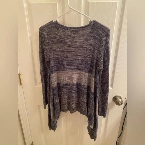 Cupio Top - Picture 2 of 2